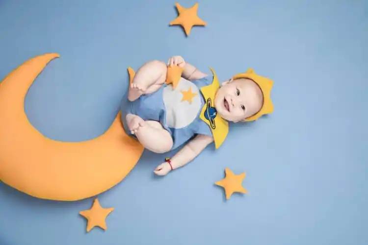 有没有宝妈跟我一样的 手机里全都是宝宝的照片 哪怕姿势一样 表情不