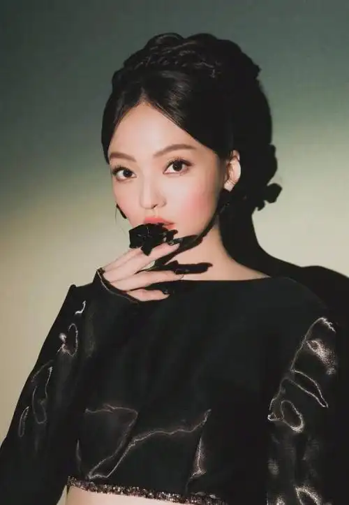 2018年,台湾省歌手张韶涵在《我是歌手》节目上,演唱了一首由民谣歌手