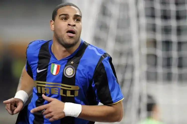 巴西进球机器阿德里亚诺,身体强壮技术爆表