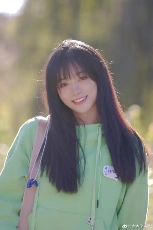 p data-id="gncndaayd4">冷檬,本名林雅婷,1993年5月2日出生于云南省