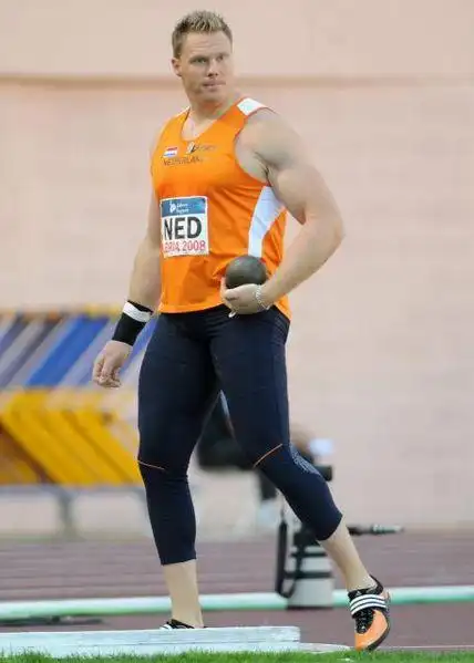 data-lemmaid="190469">荷兰 /a>著名田径运动员,在铁饼和铅球项目上
