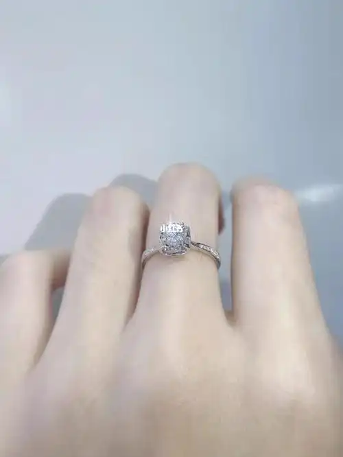 实拍推荐‖卡地亚密镶微扭牛头钻戒