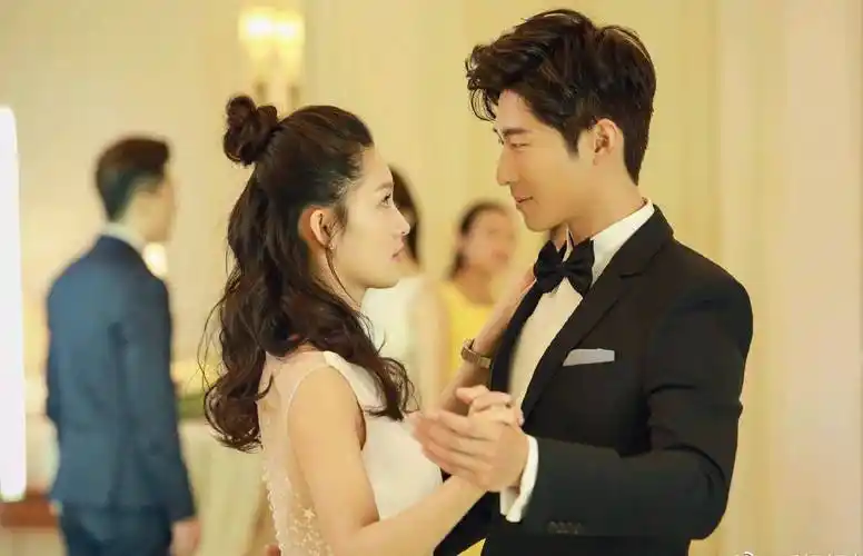 原创海上繁花女主李沁和男二张云龙cp感爆棚男一窦骁如何破局