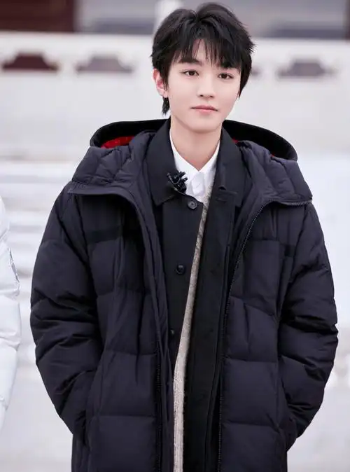 原版万里走单骑王俊凯同款羽绒服韩版潮流百搭加厚连帽外套男女潮