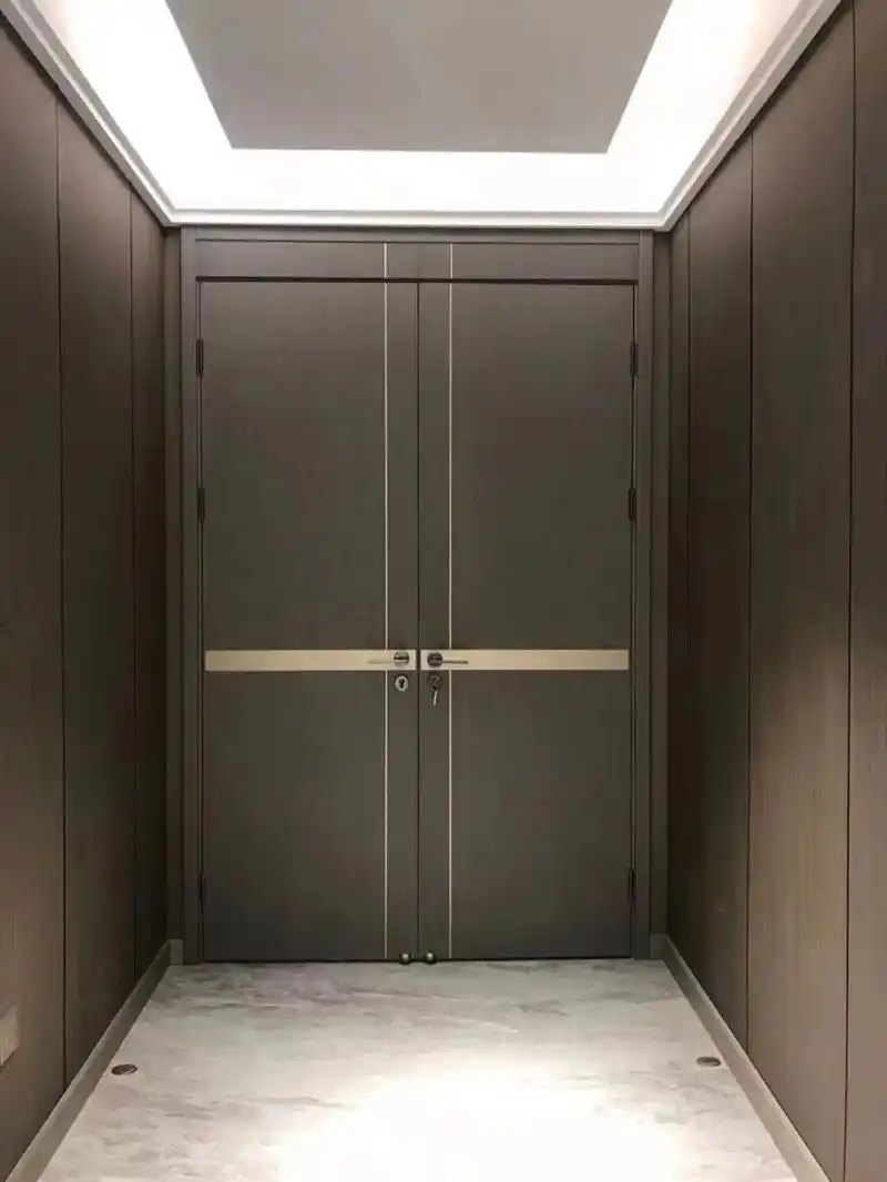 对开门实景回图 华鹤木门,since1956.