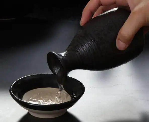 心理测试假如有人逼你你会喝哪一碗毒酒测在古代你是啥身份