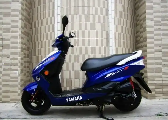 雅马哈迅鹰cygnusz125手刹版