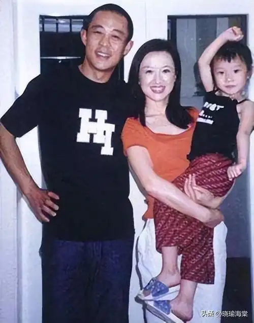 侯勇,与女儿患难与共,现在45岁如冻龄少女|沈蓉|王瑞|演员|陈世美