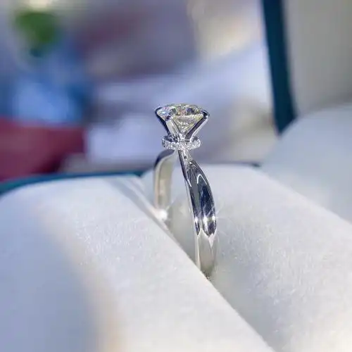 18k金一克拉莫桑钻戒简单四爪戒托空托定制手饰