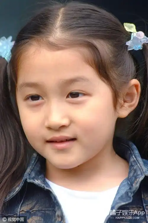 【老照片】关晓彤童年照片合集,每一张都超可爱啊