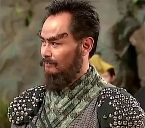 论年纪,金轮法王比郭靖都大了20岁左右,成名很早,早就横扫蒙古无敌手