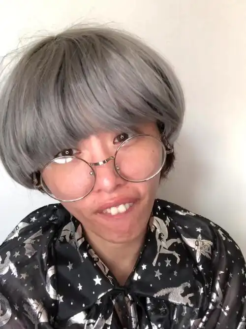 龅牙妹逆袭欧美女神经