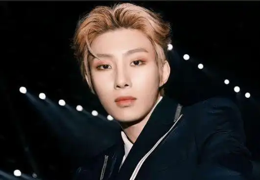 创4学员奥斯卡被私生饭偷拍还幻想发生不可描述的关系