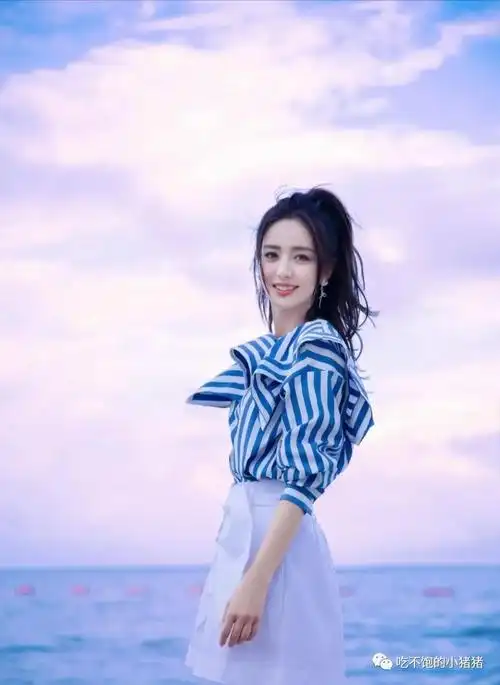 看完佟丽娅的美貌后才真正理解春宵苦短日高起从此君王不早朝了