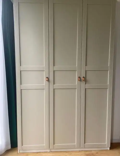 自己动手装好了宜家衣柜帕克斯77柜门弗里伯加,居然也蛮好看的