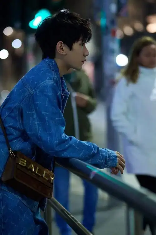 王源23岁且放青山远##王源电影盗火者