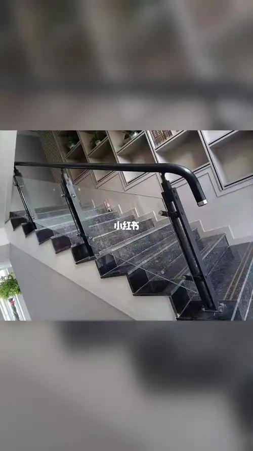 工业风玻璃楼梯扶手