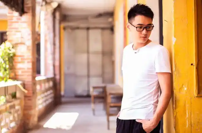 高级美容护理顾问宋佩璐我负责专业你负责坚持