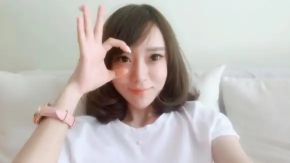 逃出来的疯子颜值直播_从精神病院逃出来的疯子视频直播 - 虎牙直播