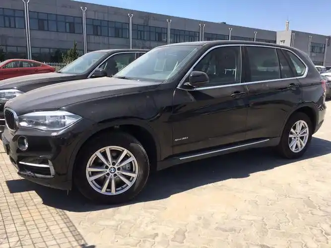 2017款宝马x5七座天津裸车价全景天窗释放自我