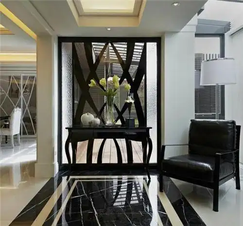 入户门正对墙怎么装饰入户门对墙三大设计技巧