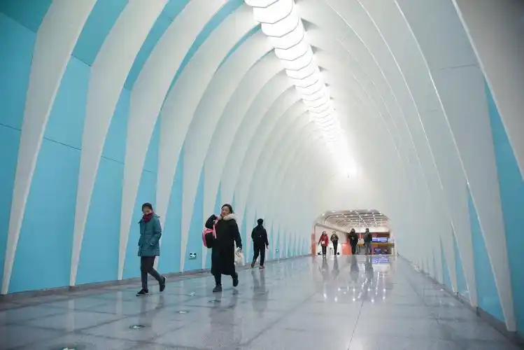 北京今日开通3条地铁新线潞城站首班车提前至452