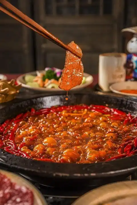 火锅寻味之旅麻辣牛油锅备受关注