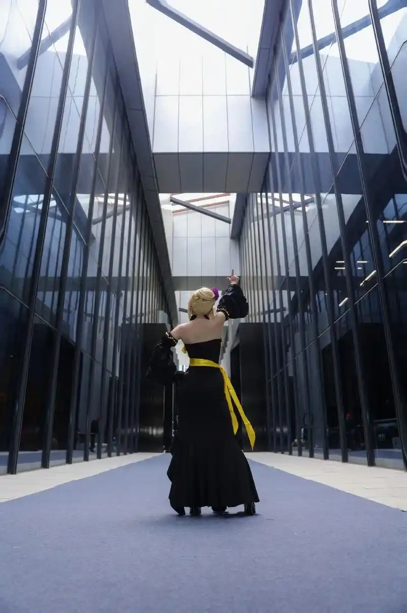 露西.哈特菲利亚 #cos #妖尾 #妖精的尾巴 #露 - 抖音