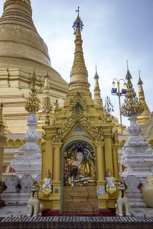 去缅甸 用赤足丈量寺庙佛塔 用心灵领略温婉平和