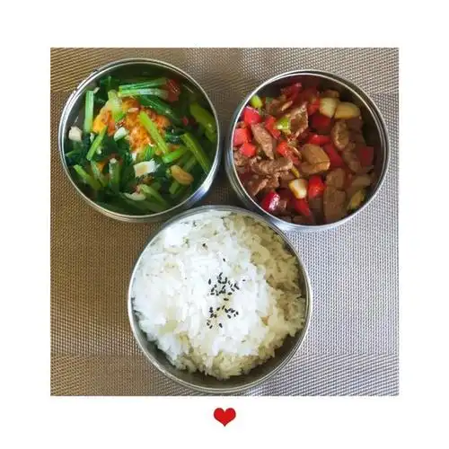 大半吨琳琳做的亮哥爱心午餐