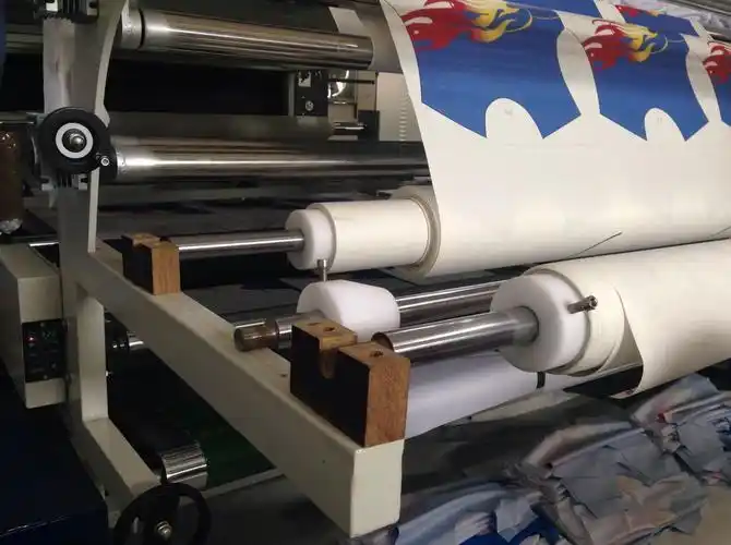 服装设计及裁剪设备    东莞至上印花机械有限公司是专业生产热转印机