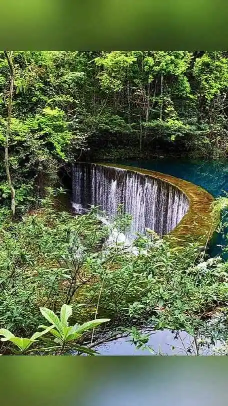 荔波小七孔瀑布