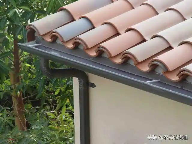 农村自建房,房檐下弄个天沟有组织排水实用么?你怎么看?