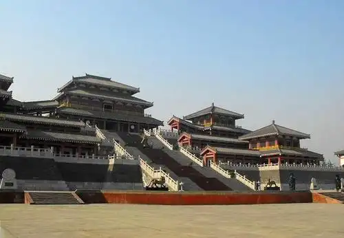 咸阳宫秦朝皇宫,在秦昭王时期就已经建成,后秦始皇一统六国,迁都咸阳