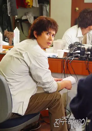 金钟民在电视剧《珍珠项链》中的剧照