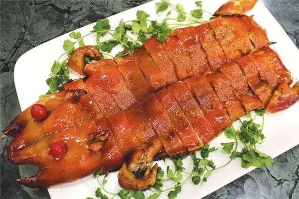 脆皮烤猪加盟费多少