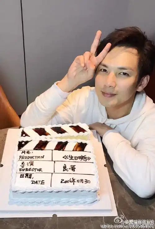 钟汉良##钟汉良1130生日快乐 知道我们那么. 来自爱哇欢欢520 - 微博