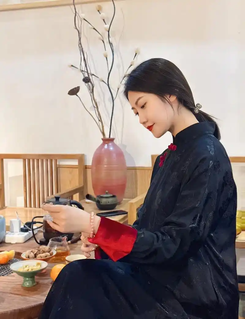 人的磁场真的很重要,和善良的人一起就是养心,和正直的人就是养 - 抖