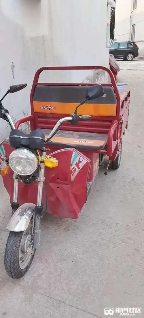 出售电动三轮车