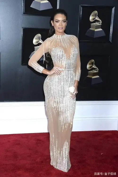 nba励志牛人巴里亚,曾经带领小牛夺冠,两任妻子都是环球小姐!