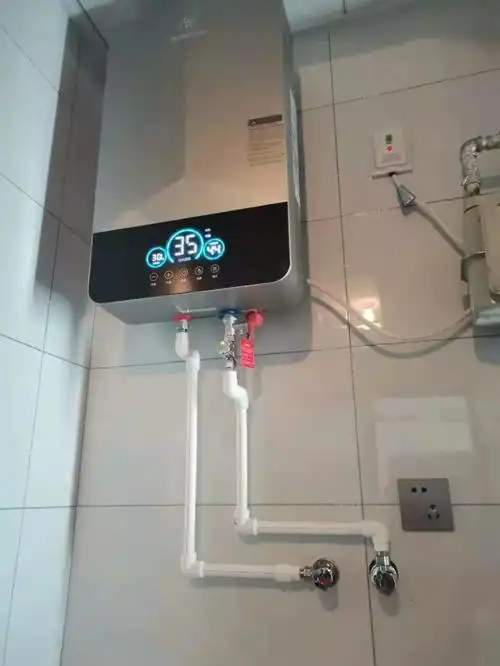 高颜值速热热水器来了