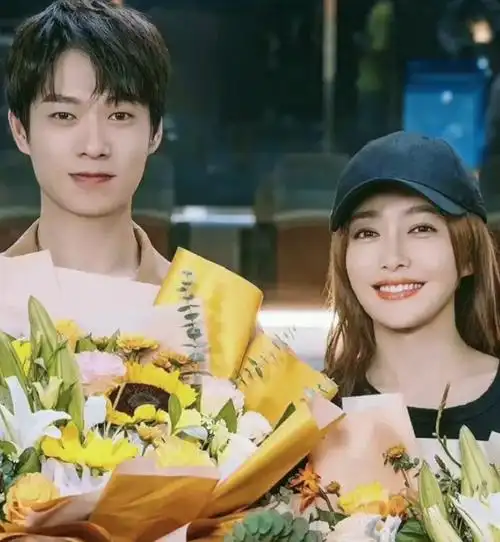 再说魏大勋,虽然他和秦岚传出绯闻尚未被证实,但自从与她传出绯闻以来