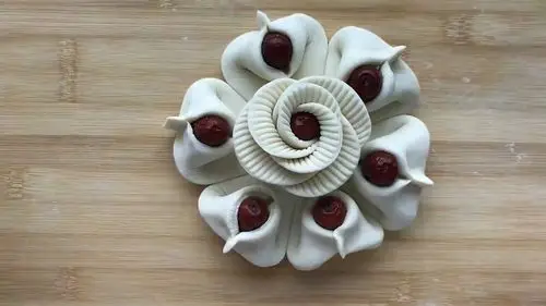 2蒸花馍:过新年蒸花馍,4款做法简单又好看的枣花馍的教你做出来  03