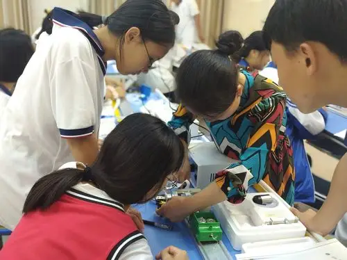 探物寻理——记高一物理学科组第一次分组实验:探究小车速度随时间