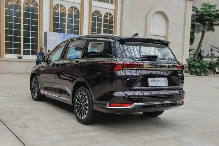 五菱凯捷混动铂金版开启预售预售1398万元起