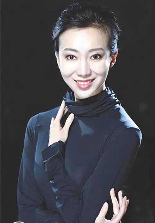 舞蹈家刘岩奥运会开幕式上重伤舞蹈梦破碎后男友朗昆离她而去