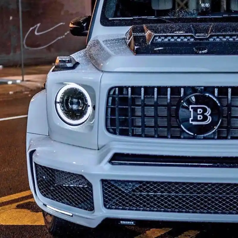 雨夜的奔驰大g.这才是帅气的汽车头像