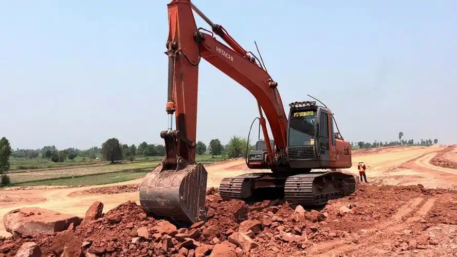 日立zx200-1挖掘机工作