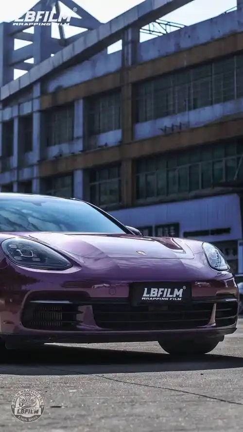 保时捷帕拉梅拉lb改色膜液态金属乌梅子酱,紫色的碰撞_搜狐汽车_搜狐