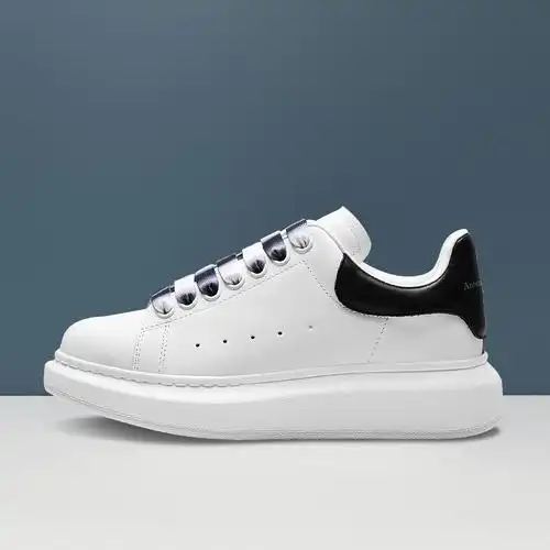 麦昆小白鞋真皮厚底内增高女鞋子2021新款潮鞋秋季百搭同款白鞋m